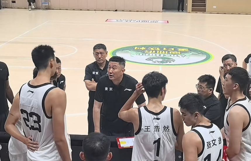 出张镇麟这, 篮集训队中 出张镇麟这, 篮集训队中